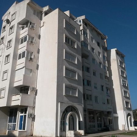 Apartment Tijana Сутоморе Экстерьер фото