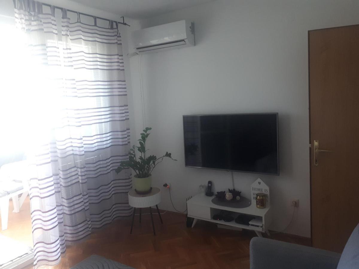 Apartment Tijana Сутоморе Экстерьер фото