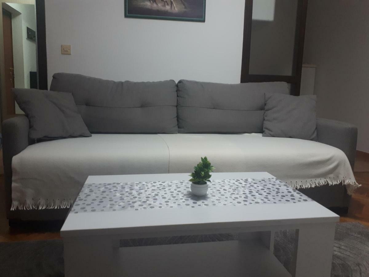 Apartment Tijana Сутоморе Экстерьер фото